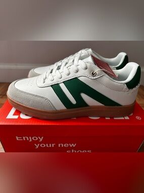 Lucky Step Women’s Size 9 Sneakers Leather White Green Work New